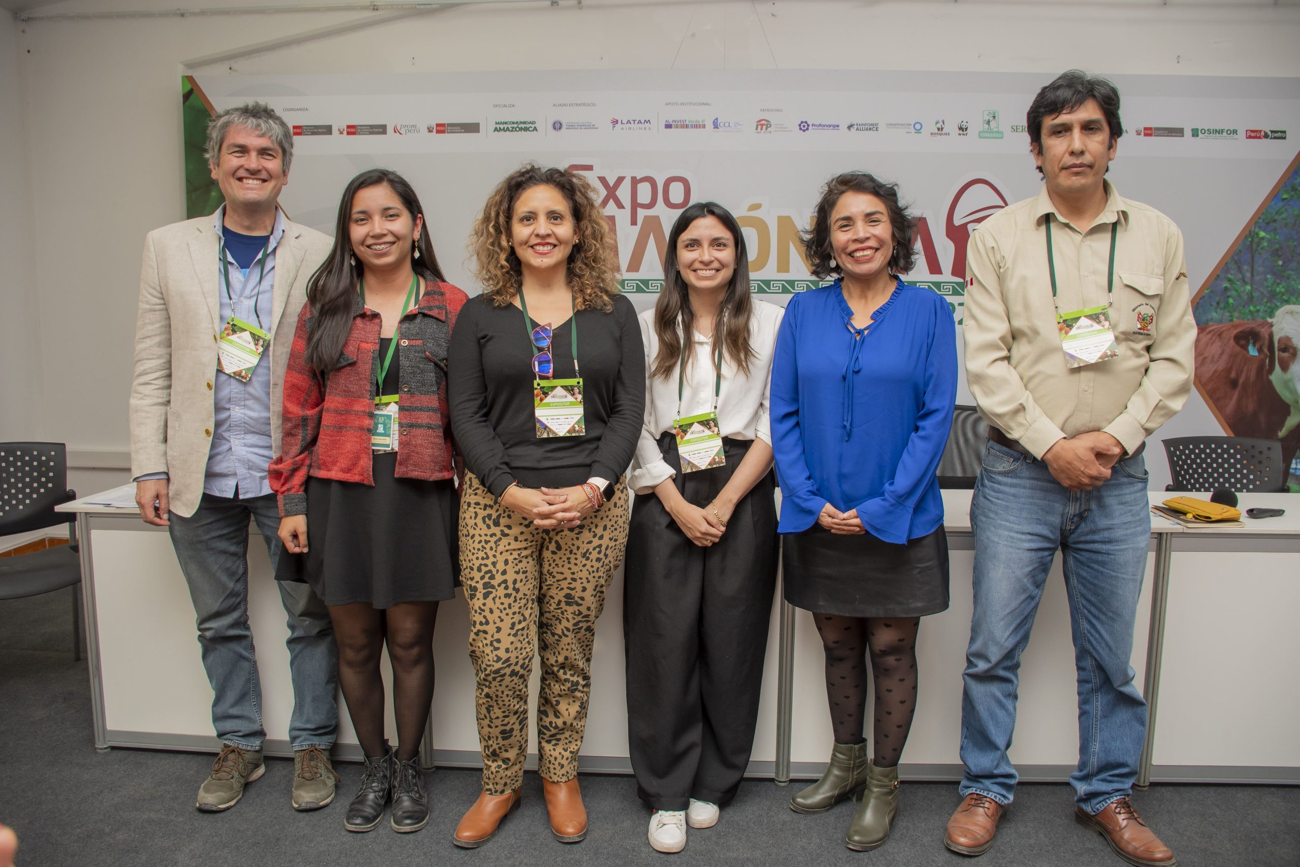 From left to right: Percy Summers (Conservation International), Rosa Gordillo (Yunkawasi and Rainforest Partnership Peru), Milagros Sandoval (Minam), María Fernanda Rubio (Rainforest Alliance), Patricia Balbuena (Profonanpe) and José Carlos Nieto (Sernanp).