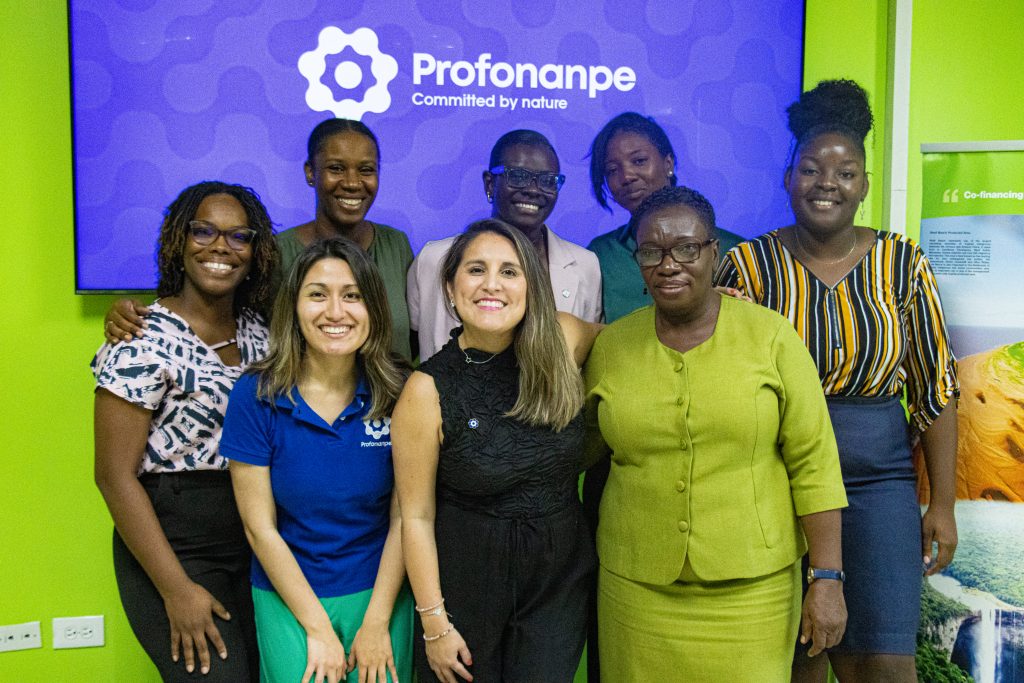 Representantes de Profonanpe junto a miembros del Protected Areas Trust (PAT) de Guyana