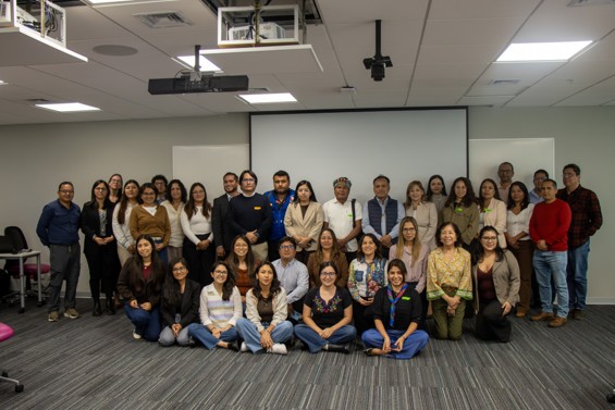 Participantes de la mesa temática “Lecciones sobre seguridad jurídica en comunidades nativas”
